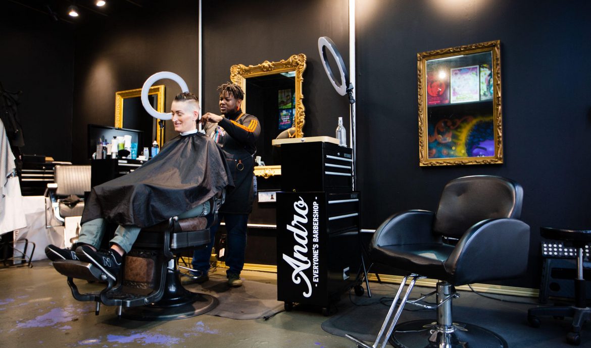 Usaha Barbershop dan Salon