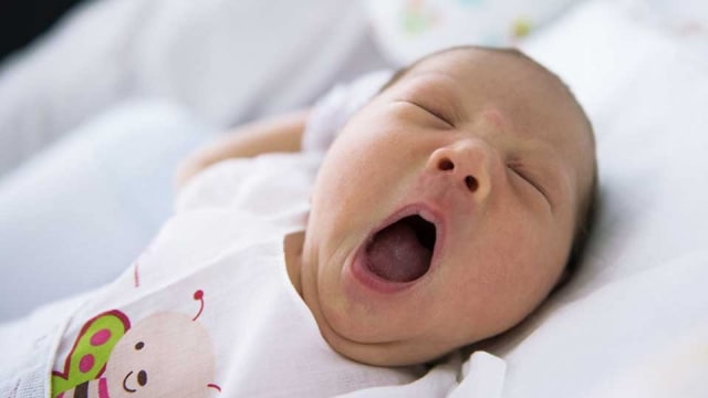 1.   Bayi Mengantuk dan Terlihat Lemas