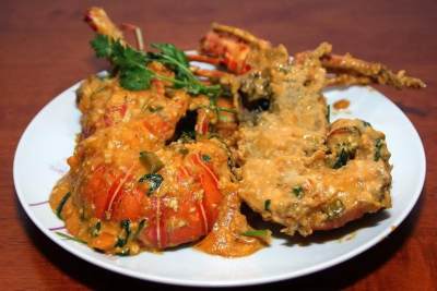 2.   Lobster Goreng Saus Telur Asin