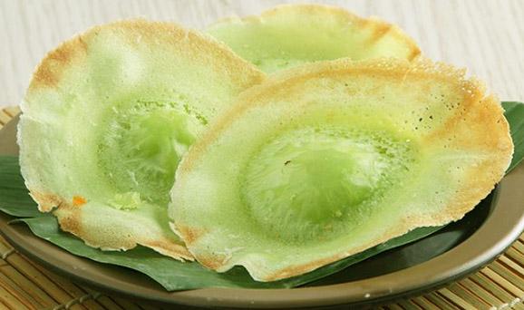 6.   Kue Ape