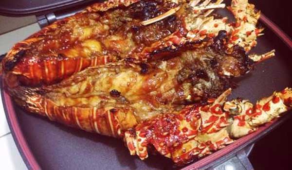 7.   Lobster Bakar