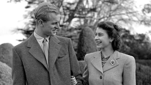 4. Momen Manis Ratu Elizabeth dan Pangeran Philip