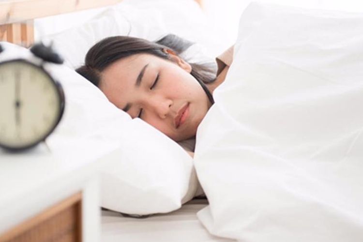 1. Pertahankan Jam Tidur yang Teratur