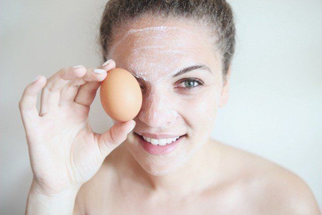 4. Putih Telur untuk Wajah yang Mulus