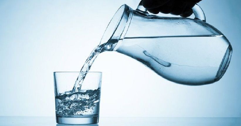 3. Perbanyak Minum Air Putih