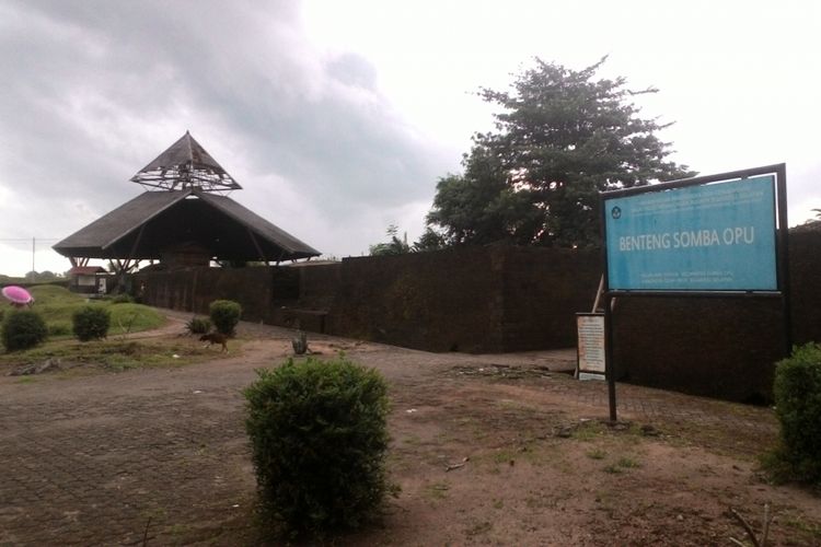 14. Benteng Somba Opu