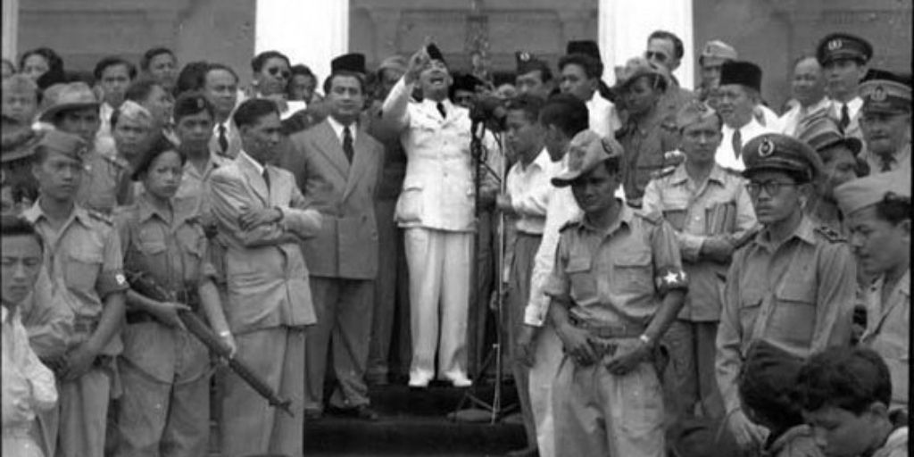 1. Puncak Tertinggi Perjuangan Bangsa Indonesia