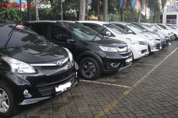 4. Jojo Rent Car Makassar