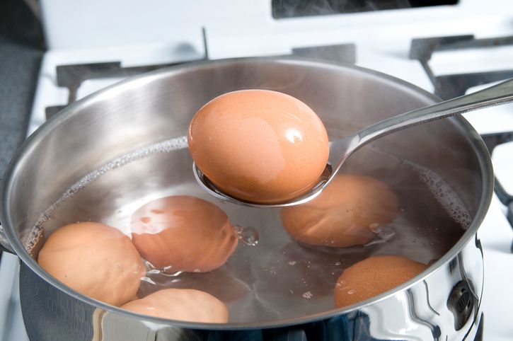 5. Matikan Kompor dan Angkat Telur