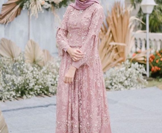 1. Kebaya Modern Hijab Longdress
