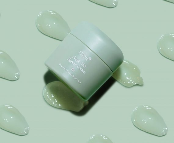 moisturizer untuk kulit berminyak Studio Tropik Fresh Skin Barrier Cream