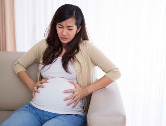 bentuk perut hamil 2 bulan saat duduk