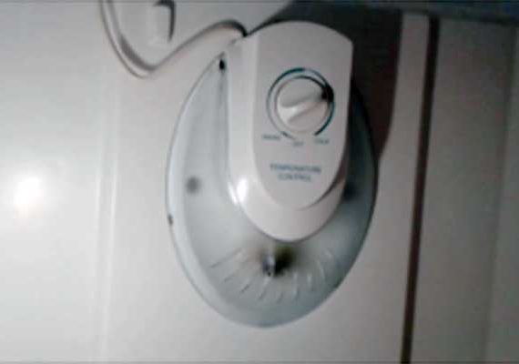 8. Thermostat Tidak Diatur