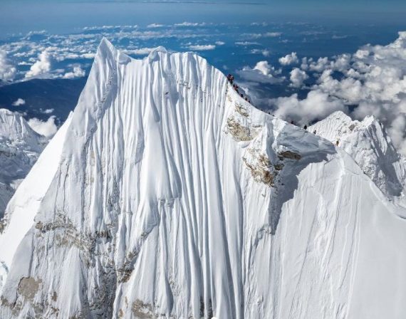 gunung tertinggi di dunia