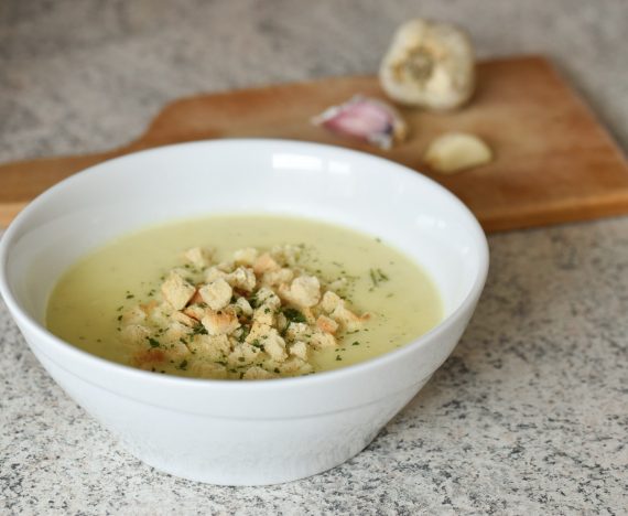 menu MPASI 9 bulan agar bayi gemuk Ayam Ubi Tumbuk