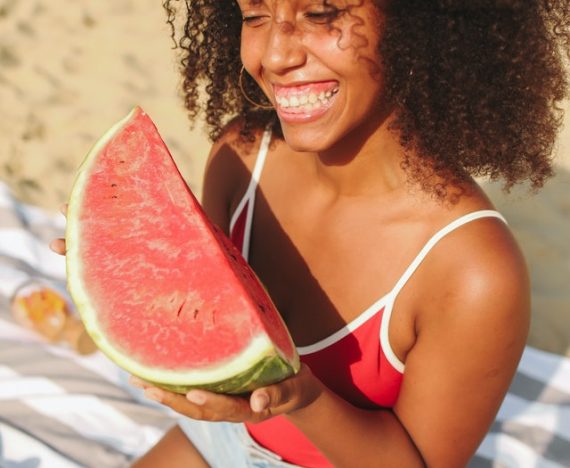 manfaat buah semangka untuk kulit