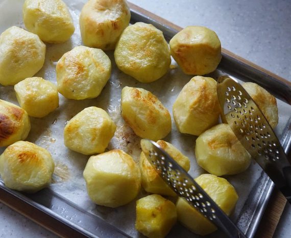 Cheesy garlic butter potato 