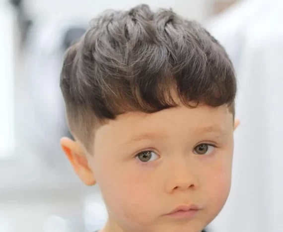 model rambut anak laki-laki berponi