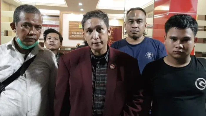 persatuan dukun laporkan pesulap merah