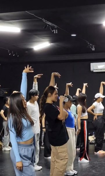 potret raisa dance practice