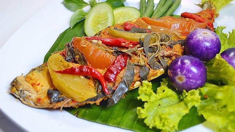 Resep Ikan Bandeng Bumbu Kuning Cocok Untuk Buka Puasa