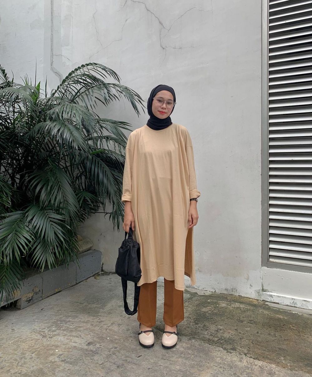 Outfit traveling hijab