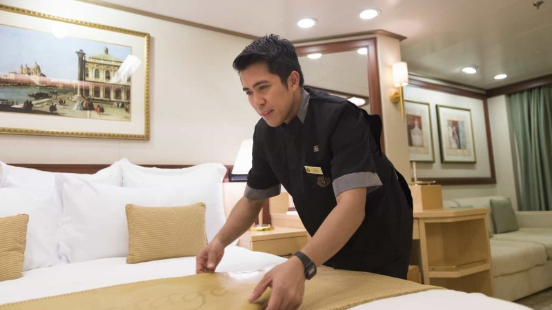 Mengenal Cabin Steward dari Tugas Sampai Gajinya!