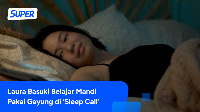 laura basuki belajar mandi pakai gayung