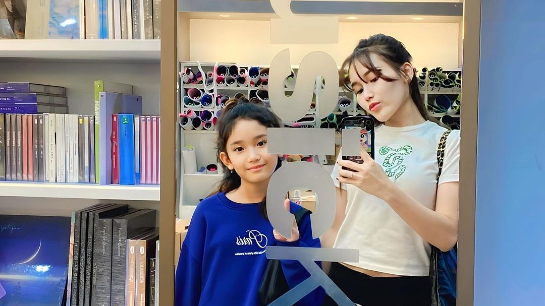 foto ayu ting ting dan bilqis di korea