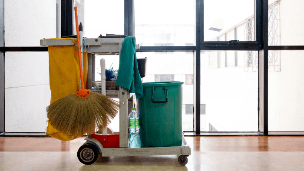 cleaning service adalah