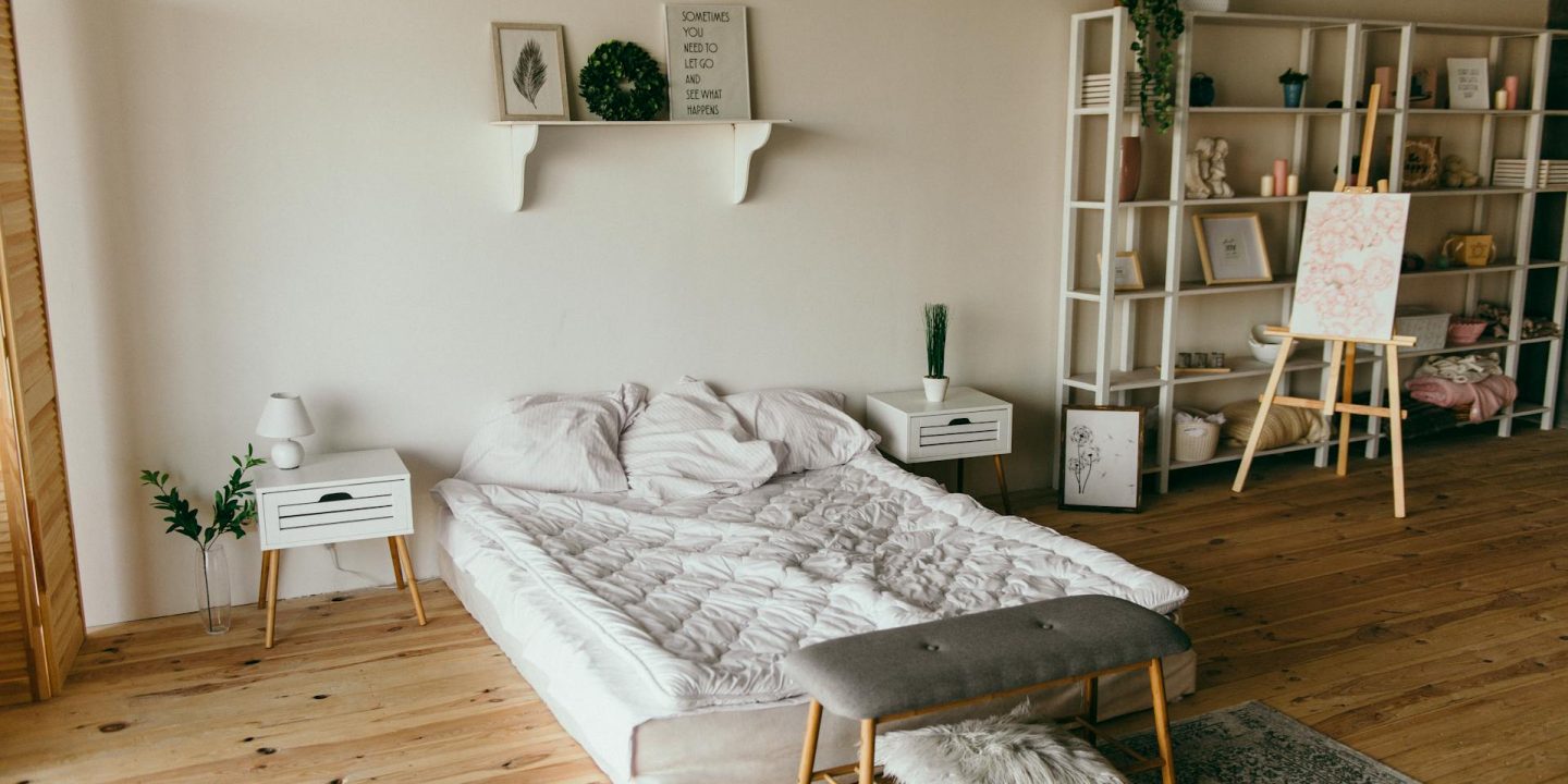 Bikin Nyaman, Ini 15 Inspirasi Warna Cat Kamar Ala Korea!