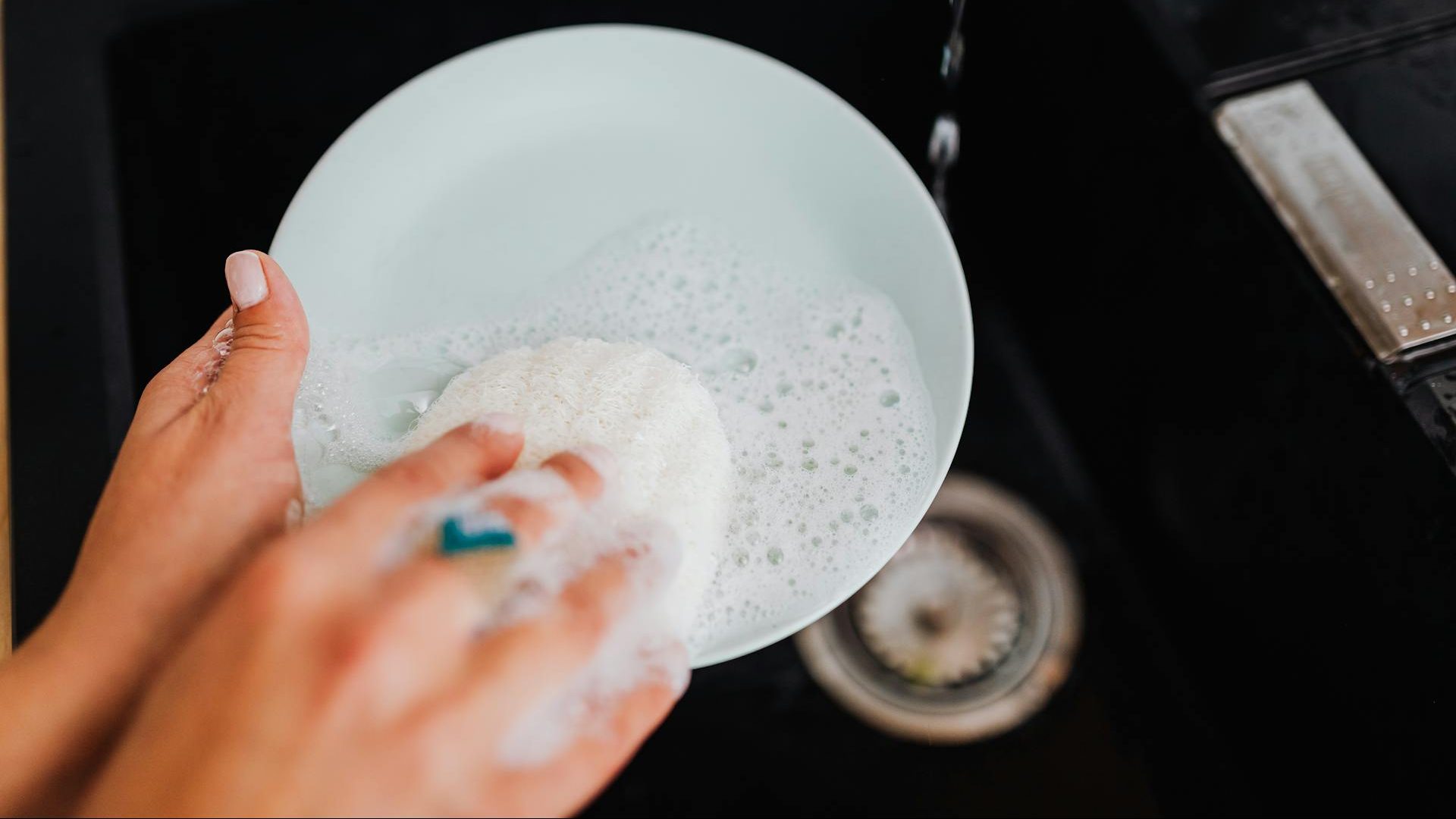 cara memperbanyak sabun cuci piring