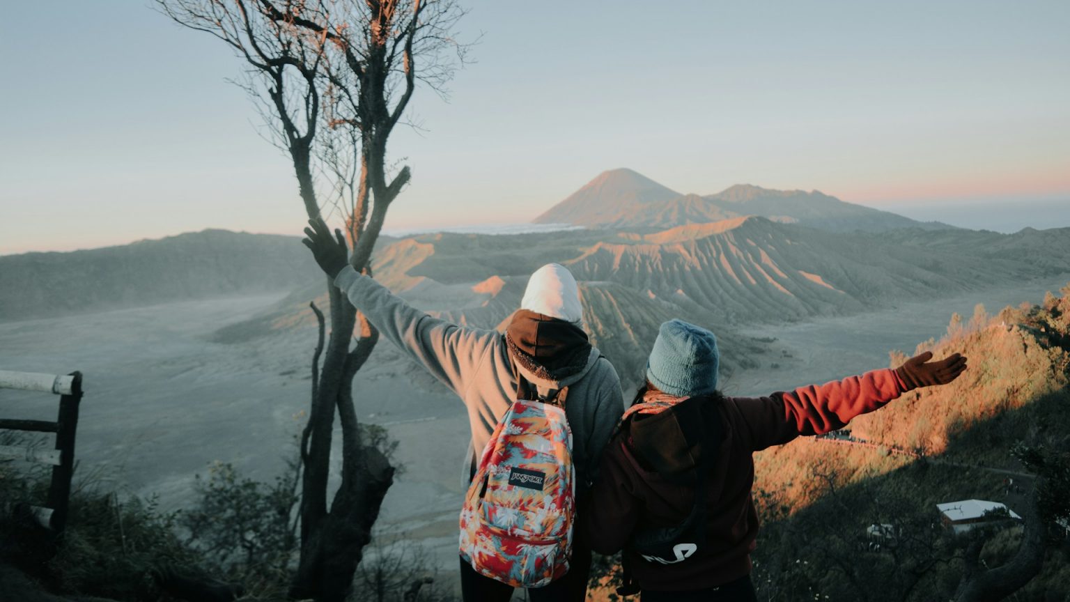 Bukit Cinta Gunung Bromo Wisata Melihat Sunrise Yang Indah