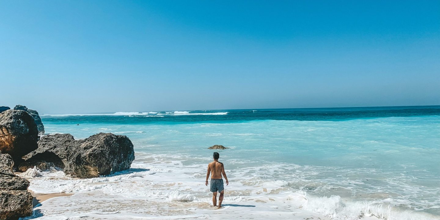 Pantai Bakung Blitar: Lokasi, Rute, dan Jam Buka